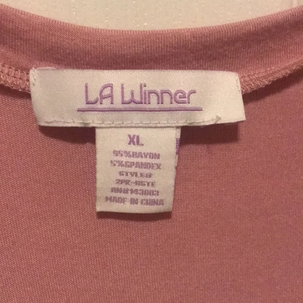 Tops Tops - Picture 2 of 5